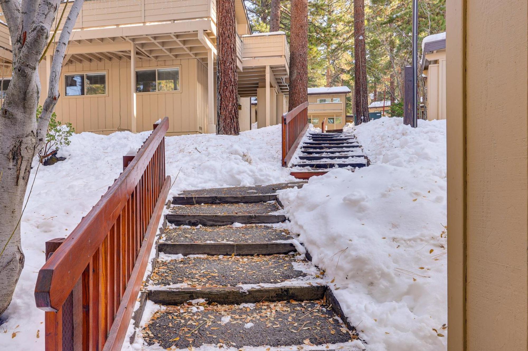 Incline Village Condo With Deck 1 Mi To Lake Tahoe Kültér fotó