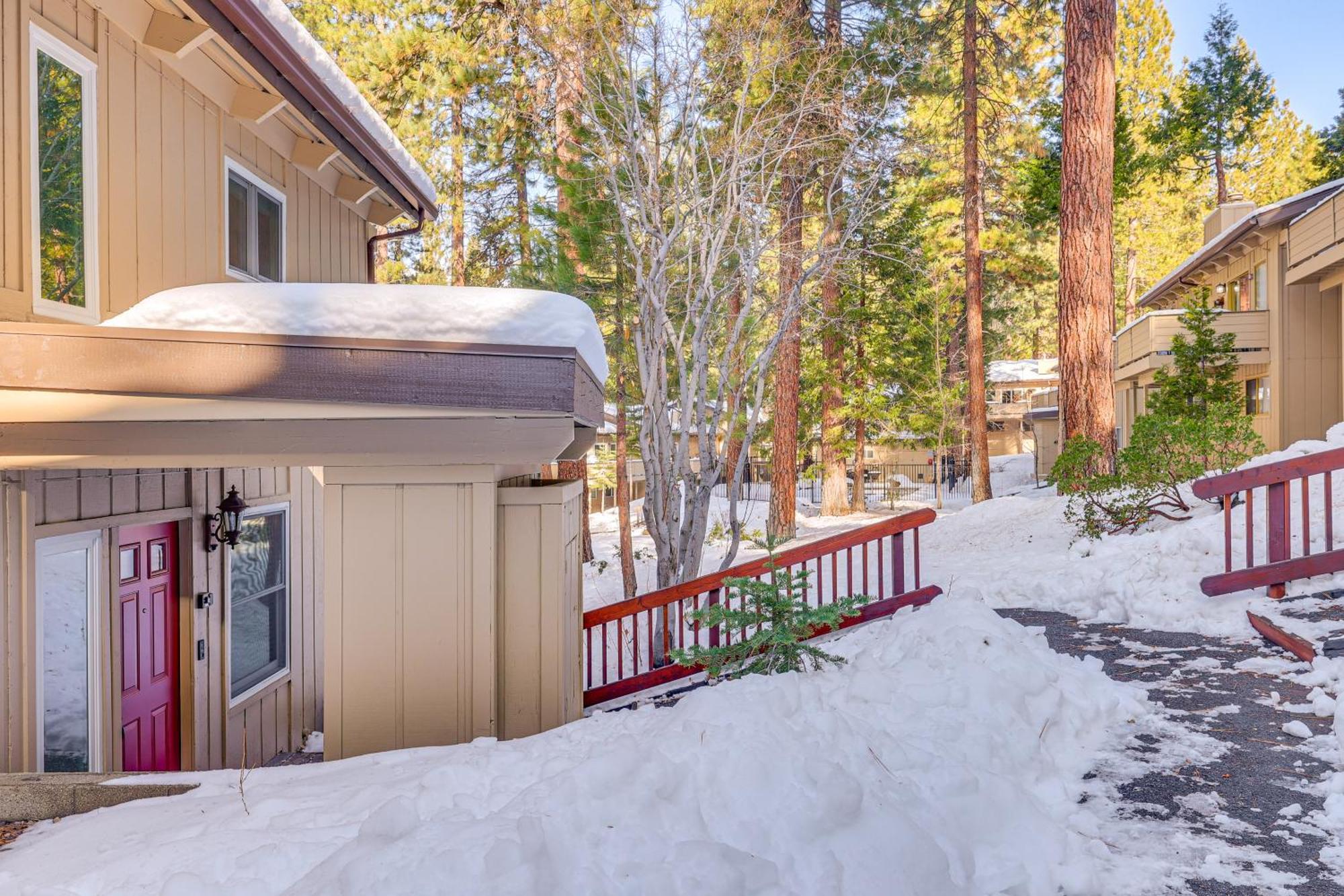 Incline Village Condo With Deck 1 Mi To Lake Tahoe Kültér fotó