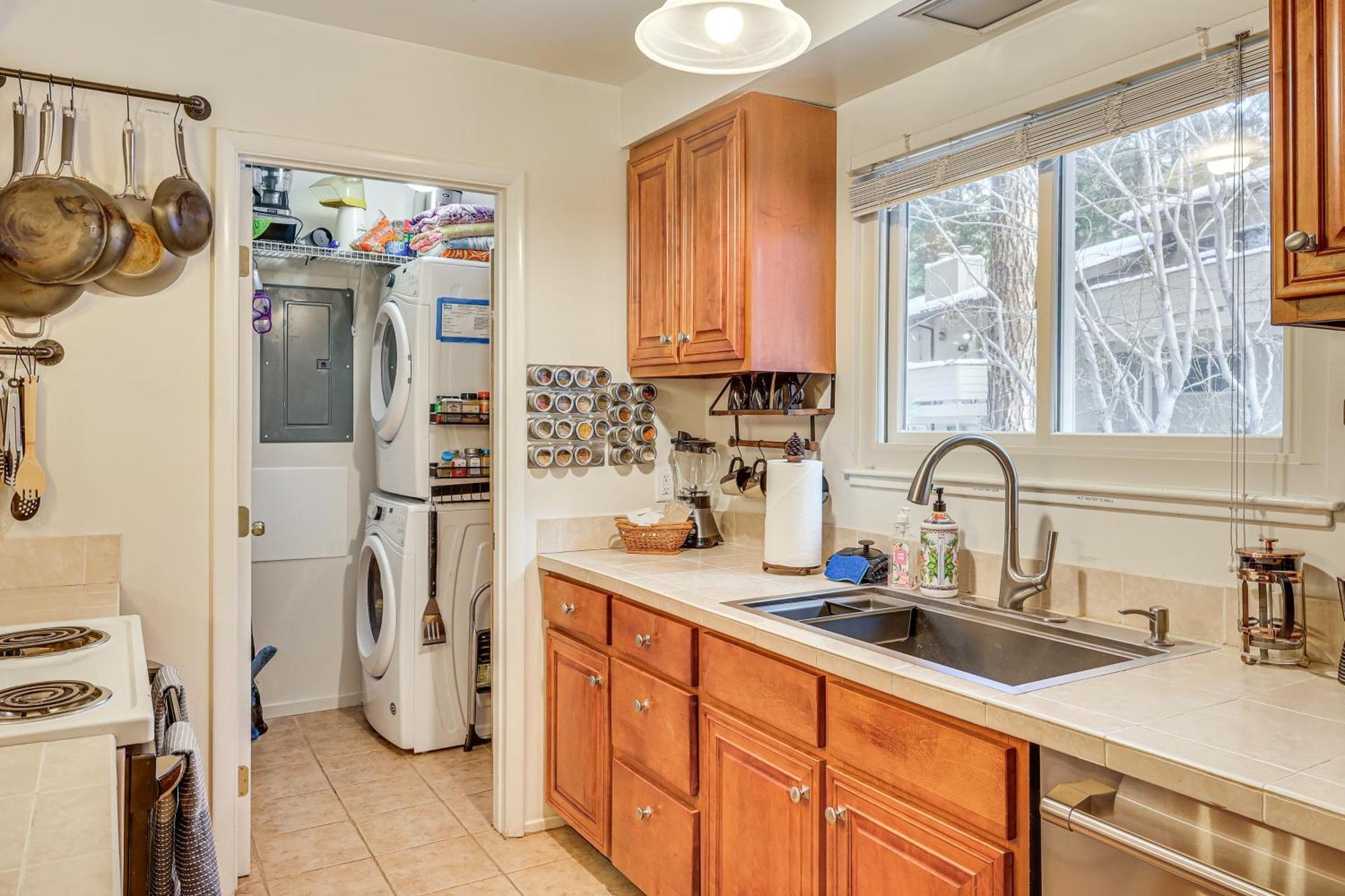 Incline Village Condo With Deck 1 Mi To Lake Tahoe Kültér fotó